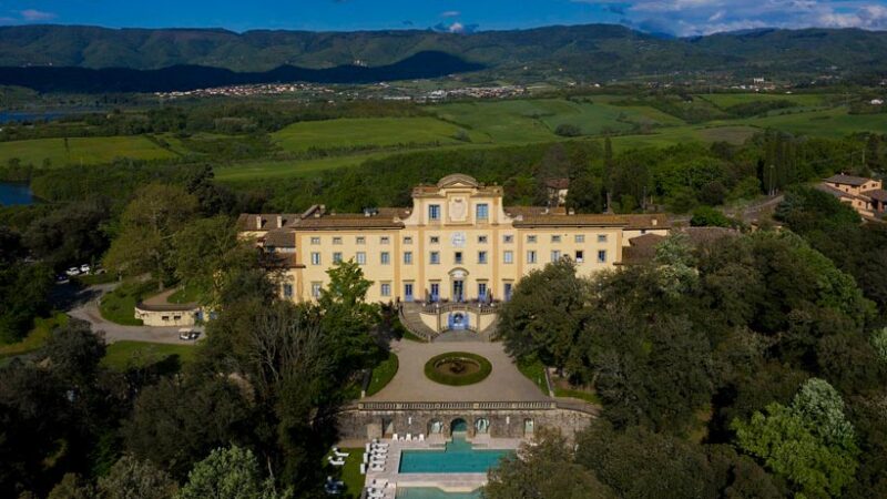 Resorts de Luxo na Toscana: Um Sonho Italiano para Viajantes Brasileiros